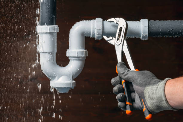 Professional Gas Line Repair technician working in Lattimore, NC